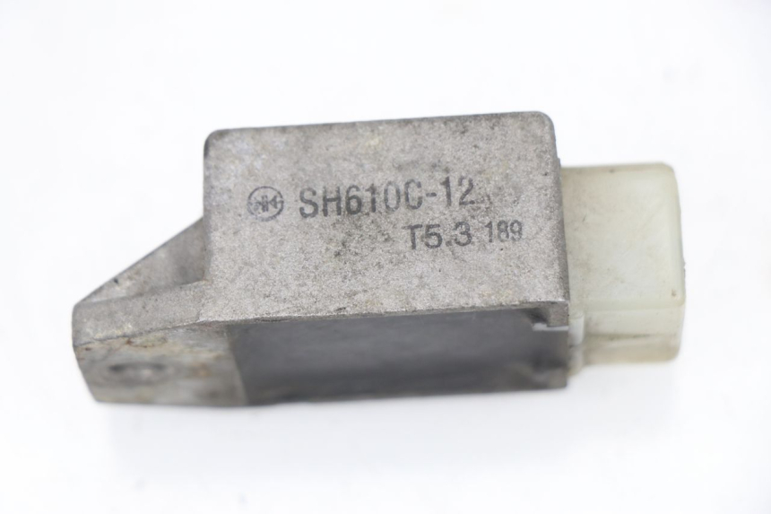 photo de REGULADOR PEUGEOT SPEEDFIGHT 2 AC 50 (2000 - 2009) - Zoom estado de uso