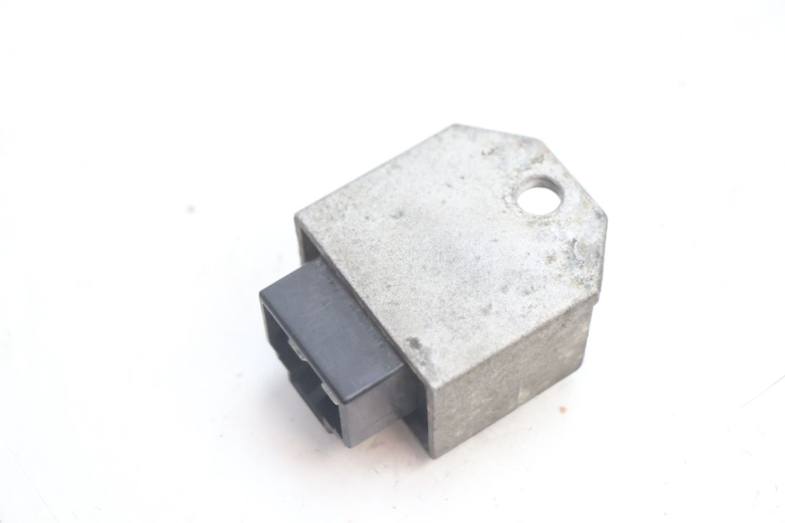 photo de REGULADOR PEUGEOT SPEEDFIGHT 2 AC 50 (2000 - 2009) - Zoom estado de uso