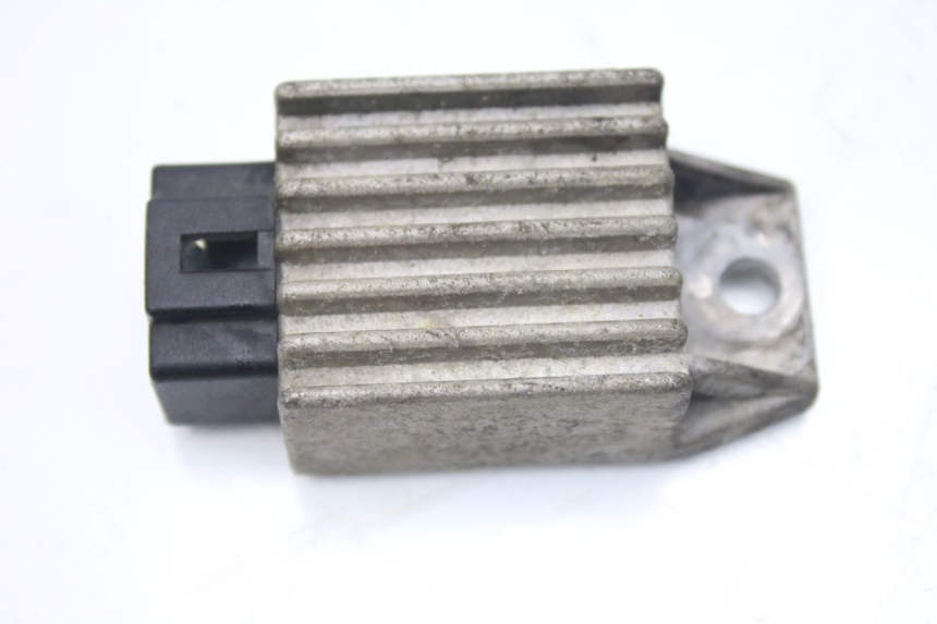 photo de REGULADOR DE CARGA PEUGEOT SPEEDFIGHT LC 50 (1996 - 2002) - Vista principal