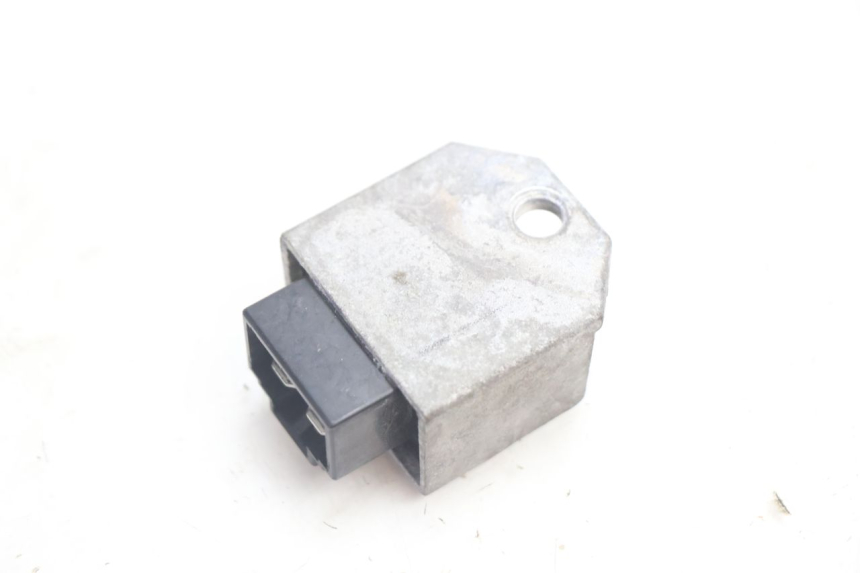 photo de REGULADOR DE CARGA PEUGEOT SPEEDFIGHT LC 50 (1996 - 2002) - Otra perspectiva