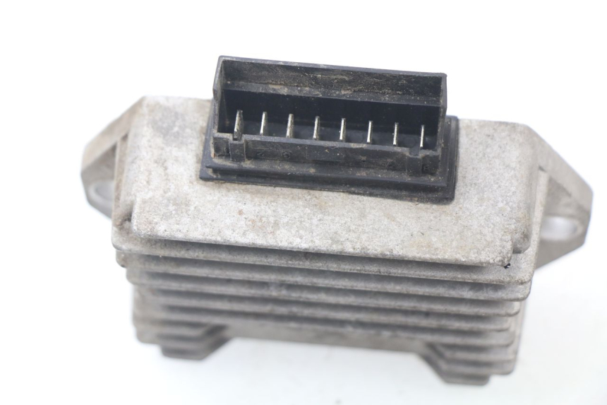 photo de REGULADOR DE CARGA APRILIA SR 2T 50 (2012 - 2017) - Otra perspectiva