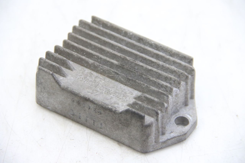 photo de REGULADOR DE CARGA APRILIA SR 2T 50 (2012 - 2017) - Detalle de la pieza