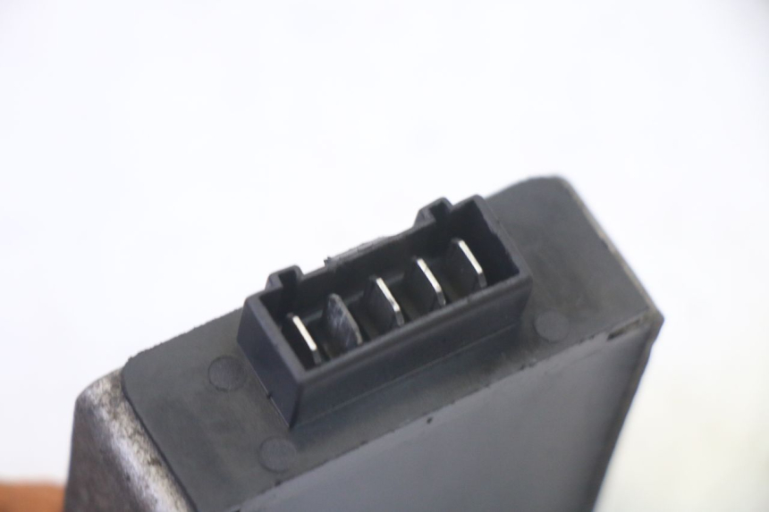 photo de REGULADOR DE CARGA APRILIA SR R 2T LC 50 (2018 - 2021) - Otra perspectiva