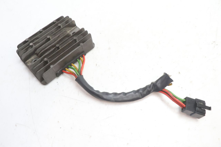 photo de REGULADOR DUCATI SS IE DS CARENEE 1000 (2002 - 2006) - Zoom estado de uso