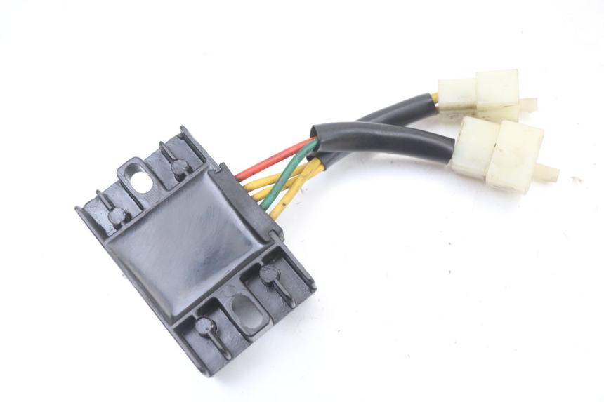 photo de REGULADOR PEUGEOT STREETZONE I 2T 50 (2018 - 2020) - Detalle de la pieza