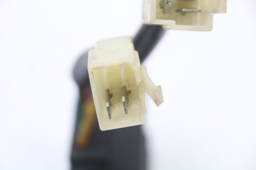 photo de REGULADOR PEUGEOT STREETZONE I 2T 50 (2018 - 2020) - Otra perspectiva