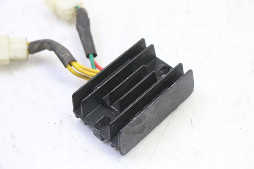 photo de REGULADOR PEUGEOT STREETZONE I NAKED 2T 50 (2018 - 2020) - Detalle de la pieza