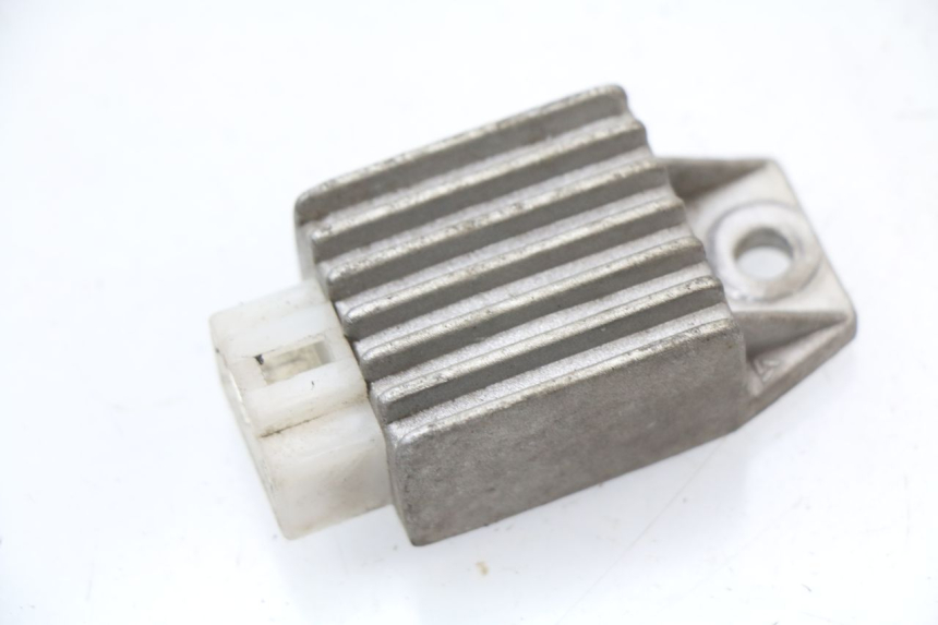 photo de REGULADOR TNT MOTOR STRIKE 50 (2008 - 2010) - Vista principal