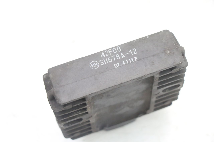 photo de REGULADOR SUZUKI BURGMAN 125 (2018 - 2021) - Primer plano técnico