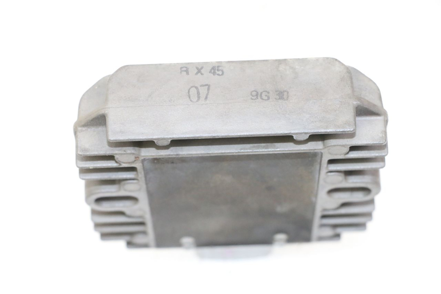 photo de REGULADOR DE CARGA SUZUKI BURGMAN 125 (2007 - 2014) - Zoom estado de uso