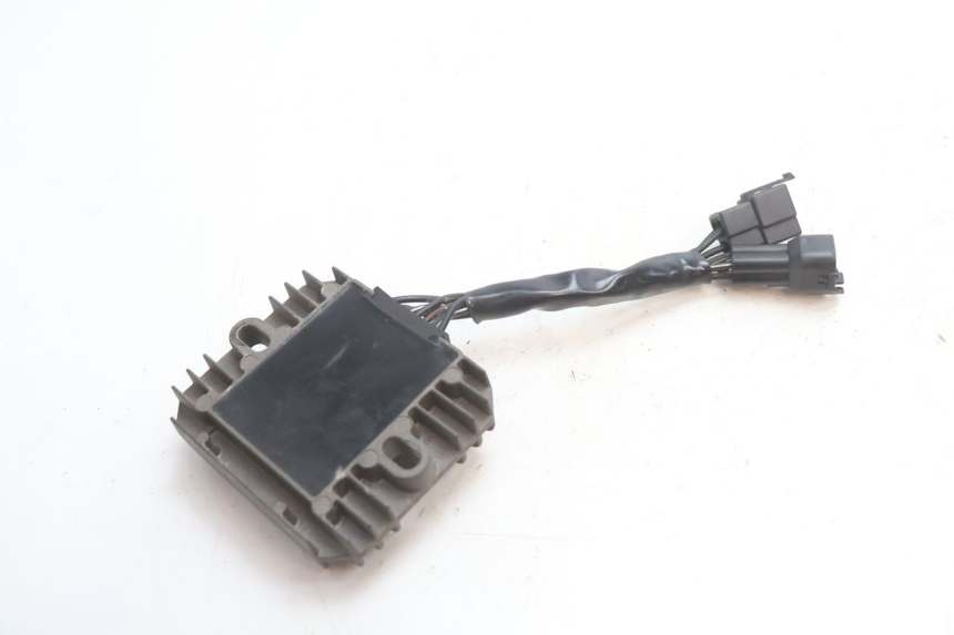 photo de REGULADOR SUZUKI SV S 650 (2003 - 2009) - Primer plano técnico