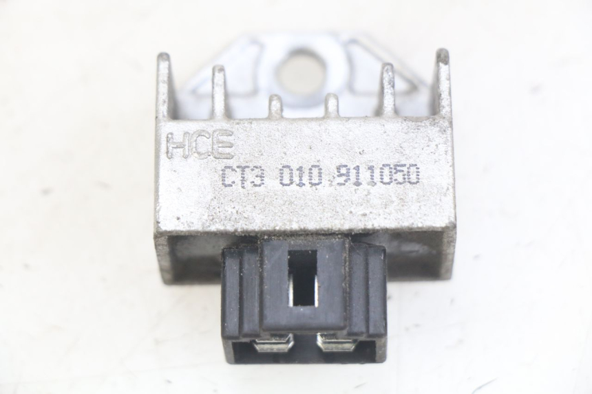 photo de REGULADOR DE CARGA SYM SYMPHONY 125 (2009 - 2015) - Detalle de la pieza