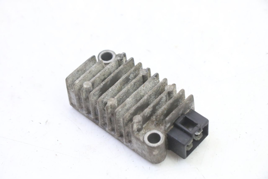 photo de REGULADOR DE CARGA YAMAHA TDR DELTABOX 125 (1997 - 2003) - Vista principal