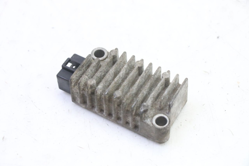 photo de REGULADOR DE CARGA YAMAHA TDR DELTABOX 125 (1997 - 2003) - Detalle de la pieza