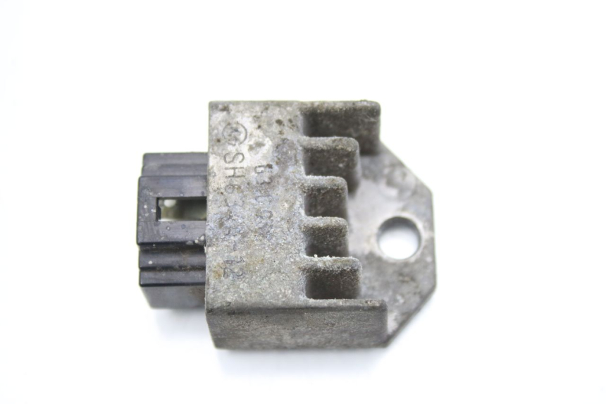 photo de REGULADOR DE CARGA PEUGEOT TKR TREKKER FURIOUS 50 (2005 - 2014) - Otra perspectiva