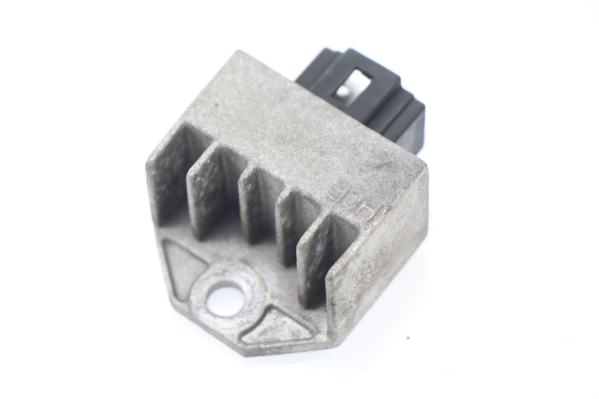 photo de REGULADOR SYM TONIK 125 (2010 - 2014) - Vista principal