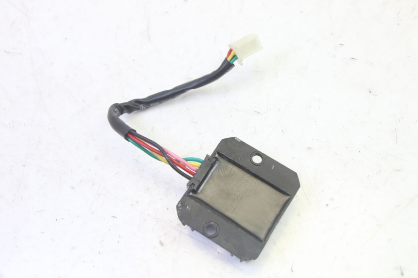 photo de REGULADOR DE CARGA SUKIDA TOP 1 50 (2003 - 2010) - Otra perspectiva