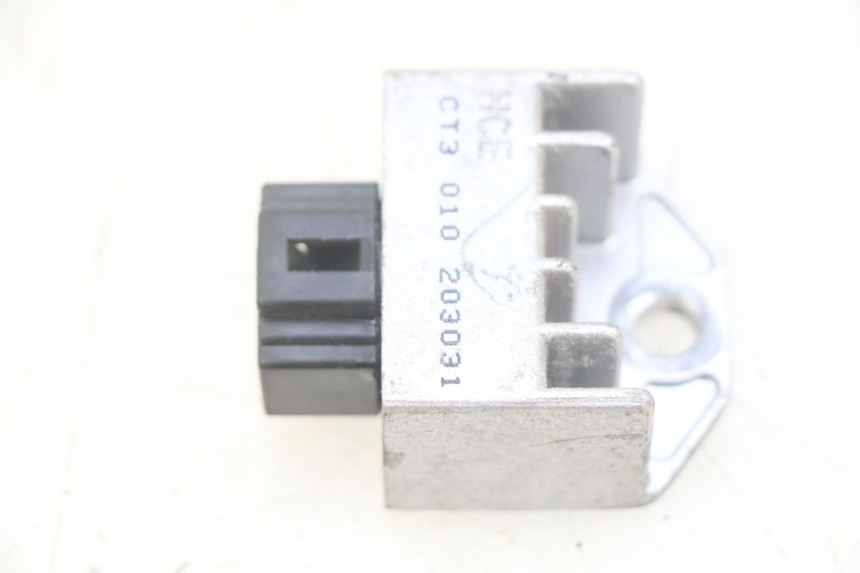 photo de REGULADOR DE CARGA PEUGEOT TWEET 4T 50 (2010 - 2014) - Vista principal