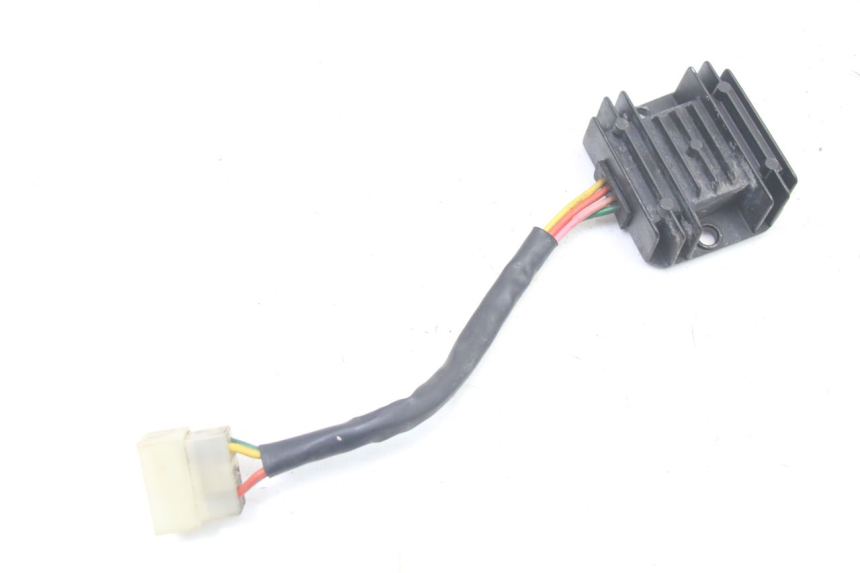 photo de REGULADOR DE CARGA PEUGEOT TWEET 4T 50 (2018 - 2022) - Detalle de la pieza