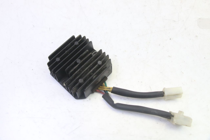 photo de REGULADOR PEUGEOT TWEET PRO CARGO 50 (2018 - 2022) - Detalle de la pieza