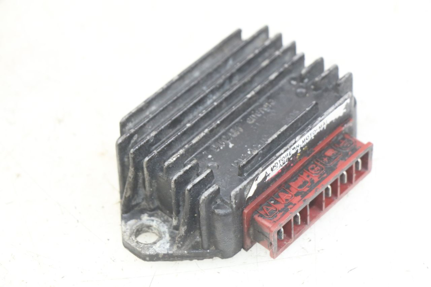 photo de REGULADOR DE CARGA PIAGGIO TYPHOON 50 (1993 - 1999) - Detalle de la pieza