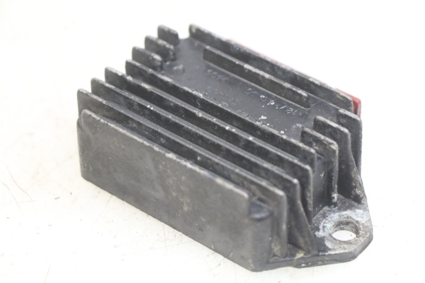 photo de REGULADOR DE CARGA PIAGGIO TYPHOON 50 (1993 - 1999) - Zoom estado de uso