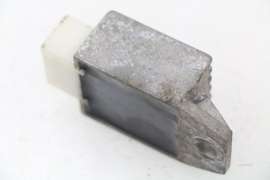 photo de REGULADOR DE CARGA PEUGEOT V-CLIC VCLIC 50 (2007 - 2013) - Detalle de la pieza
