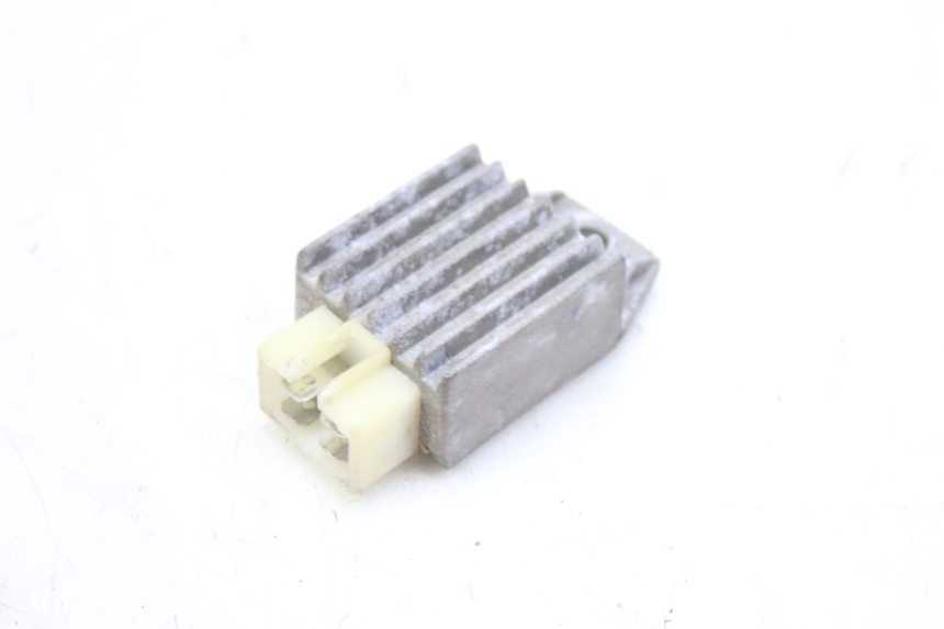 photo de REGULADOR DE CARGA PEUGEOT V-CLIC VCLIC 50 (2007 - 2013) - Detalle de la pieza
