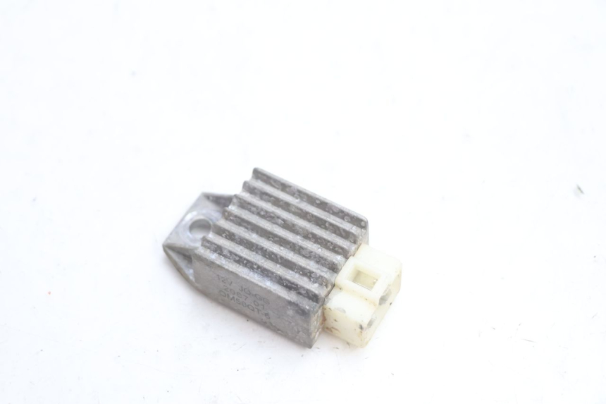 photo de REGULADOR DE CARGA PEUGEOT V-CLIC VCLIC 50 (2007 - 2013) - Detalle de la pieza