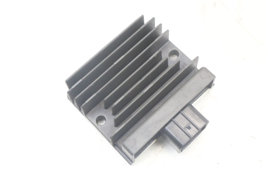 photo de REGULADOR DE CARGA KAWASAKI VERSYS ABS 650 (2015 - 2018) - Vista principal