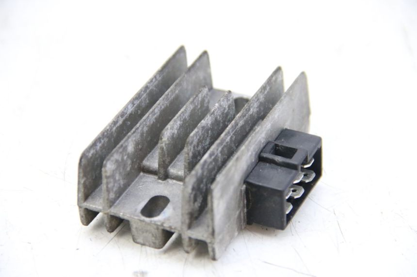 photo de REGULADOR DE CARGA PIAGGIO VESPA GRANTURISMO 125 (2003 - 2007) - Vista principal