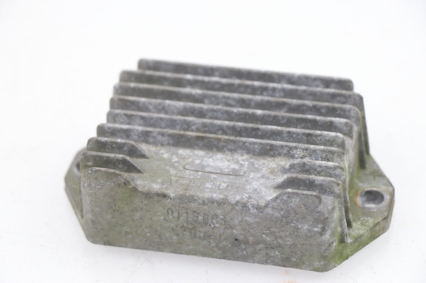 photo de REGULADOR DE CARGA PIAGGIO VESPA LX 2T 50 (2005 - 2013) - Detalle de la pieza