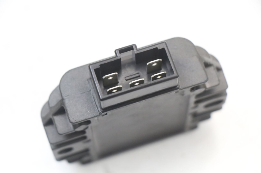 photo de REGULADOR DE CARGA PIAGGIO VESPA LX 125 (2005 - 2010) - Detalle de la pieza