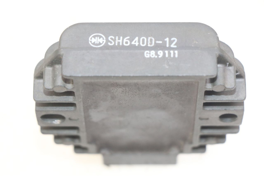 photo de REGULADOR DE CARGA PIAGGIO VESPA LXV 125 (2006 - 2009) - Zoom estado de uso