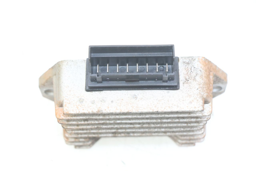 photo de REGULADOR DE CARGA PIAGGIO VESPA S 2T 50 (2007 - 2014) - Detalle de la pieza