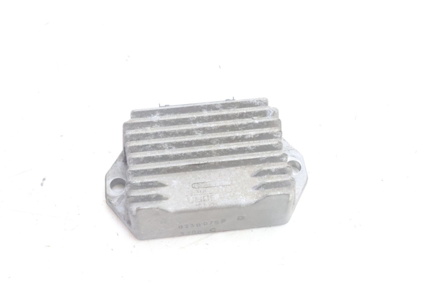 photo de REGULADOR DE CARGA PIAGGIO VESPA S 2T 50 (2007 - 2014) - Detalle de la pieza