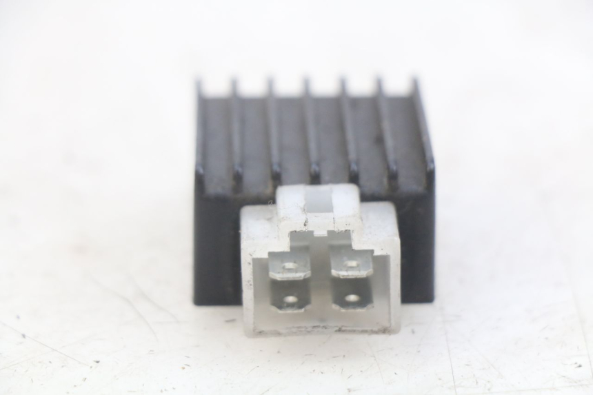 photo de REGULADOR DE CARGA PEUGEOT VIVACITY NEW 2T 50 (2008 - 2017) - Detalle de la pieza