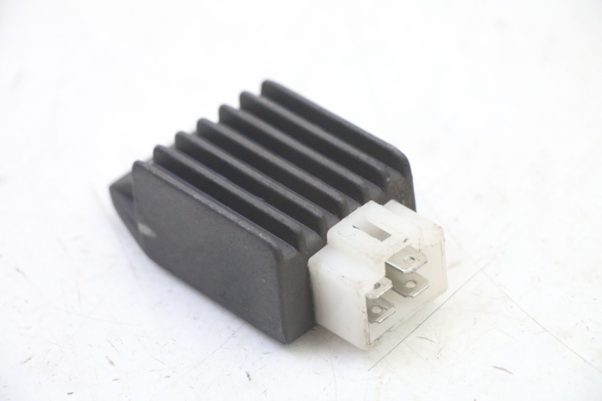 photo de REGULADOR DE CARGA PEUGEOT VIVACITY NEW 2T 50 (2008 - 2017) - Detalle de la pieza