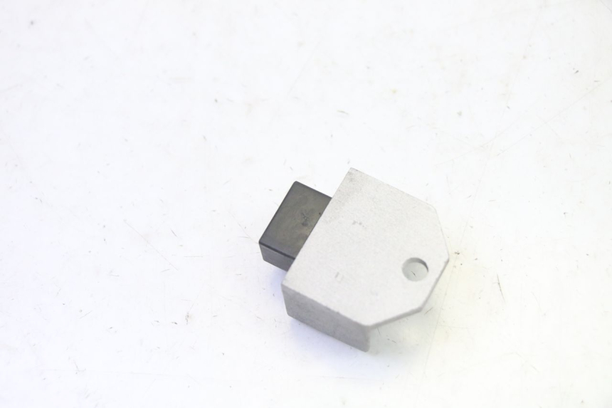 photo de REGULADOR DE CARGA PEUGEOT VIVACITY NEW 4T 50 (2008 - 2017) - Otra perspectiva