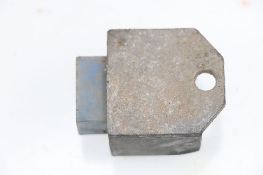 photo de REGULADOR DE CARGA PEUGEOT VIVACITY 50 (2004 - 2009) - Detalle de la pieza