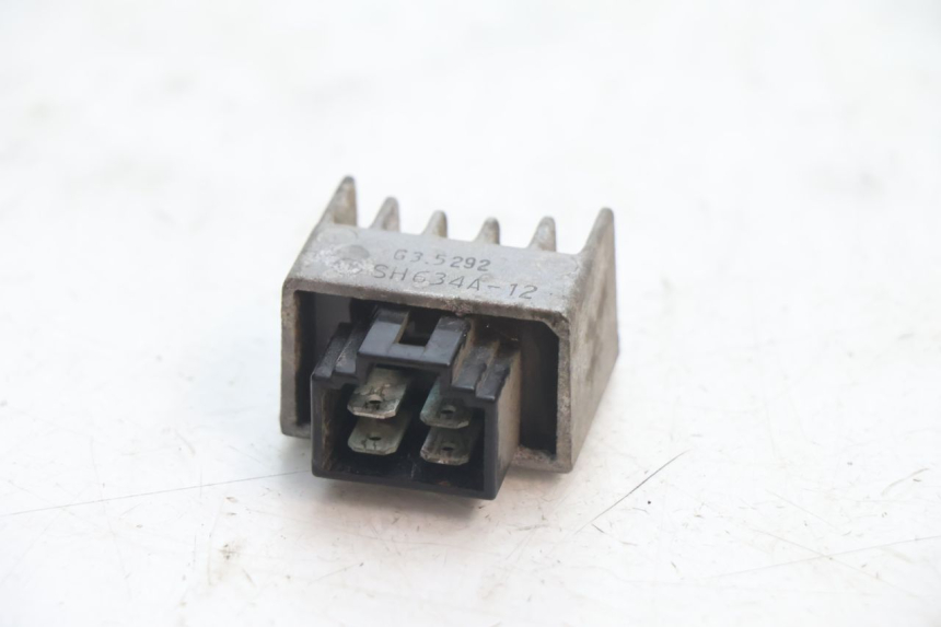 photo de REGULADOR DE CARGA PEUGEOT VIVACITY 50 (1998 - 2003) - Detalle de la pieza