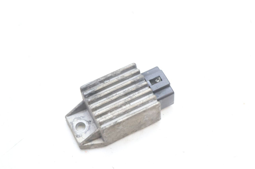 photo de REGULADOR DE CARGA PEUGEOT VIVACITY 50 (1998 - 2003) - Detalle de la pieza