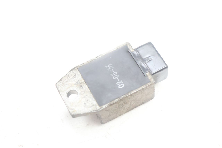 photo de REGULADOR PEUGEOT VIVACITY 100 (1999 - 2008) - Otra perspectiva