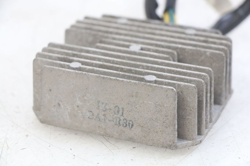 photo de REGULADOR DAELIM VJ ROADWIN FI 125 (2008 - 2017) - Detalle de la pieza