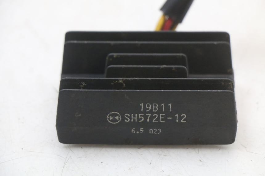 photo de REGULADOR DE CARGA SUZUKI VL INTRUDER 125 (2004 - 2007) - Zoom estado de uso