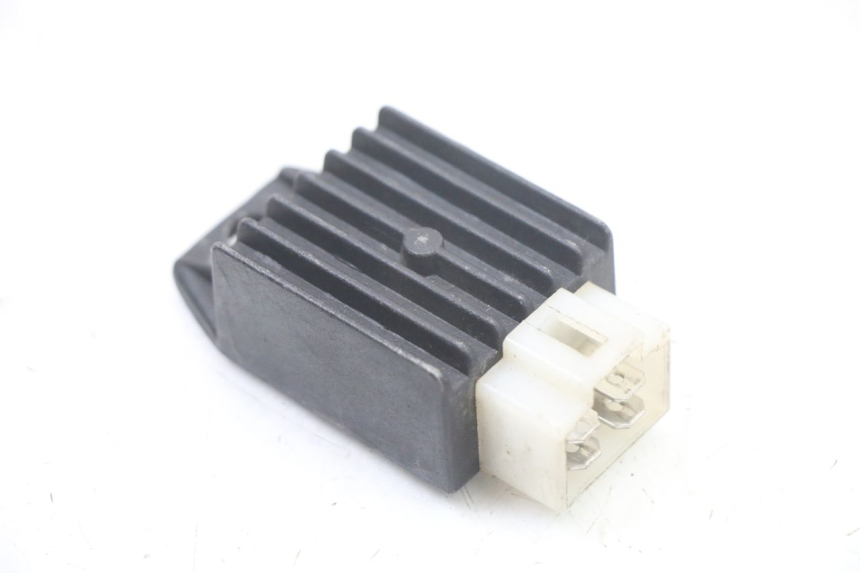 photo de REGULADOR DE CARGA VONROAD YIBEN 125 (2006 - 2010) - Vista principal