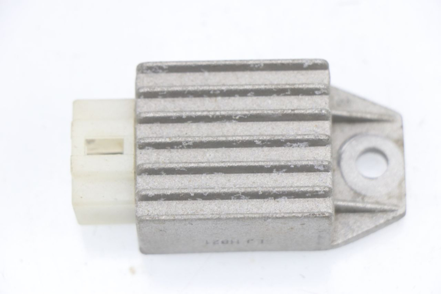 photo de REGULADOR BHM WACO 4T 50 (2008 - 2015) - Vista principal