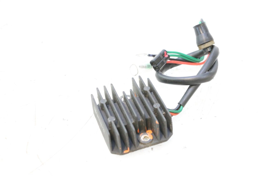 photo de REGULADOR YAMAHA WAVE RUNNER GP R 1200 (2000 - 2003) - Vista general del producto