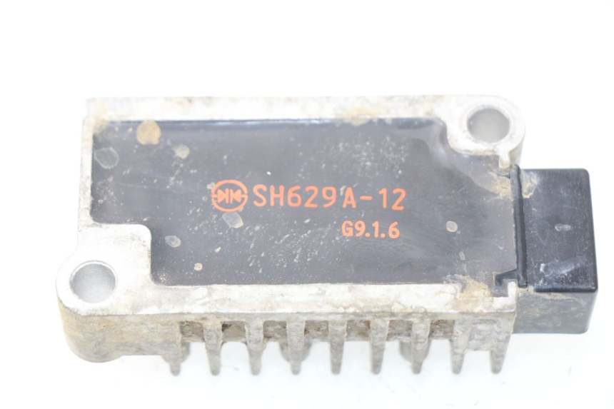 photo de REGULADOR YAMAHA WR R 125 (2009 - 2017) - Detalle de la pieza