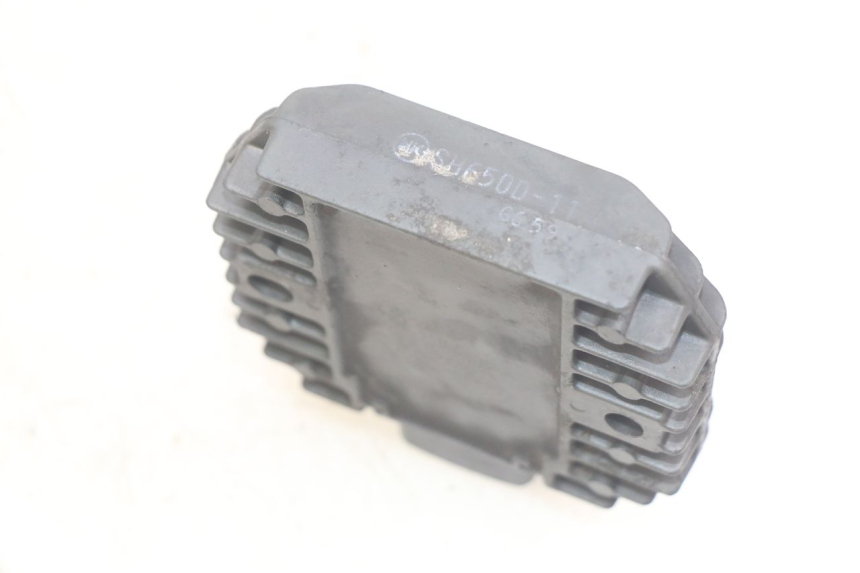 photo de REGULADOR DE CARGA YAMAHA XMAX X-MAX 125 (2006 - 2009) - Zoom estado de uso